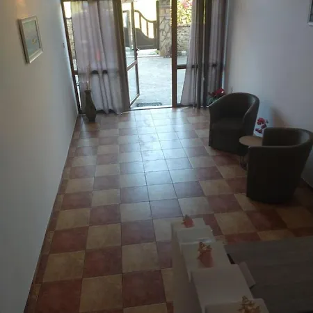 Maison d'hôtes валена град *